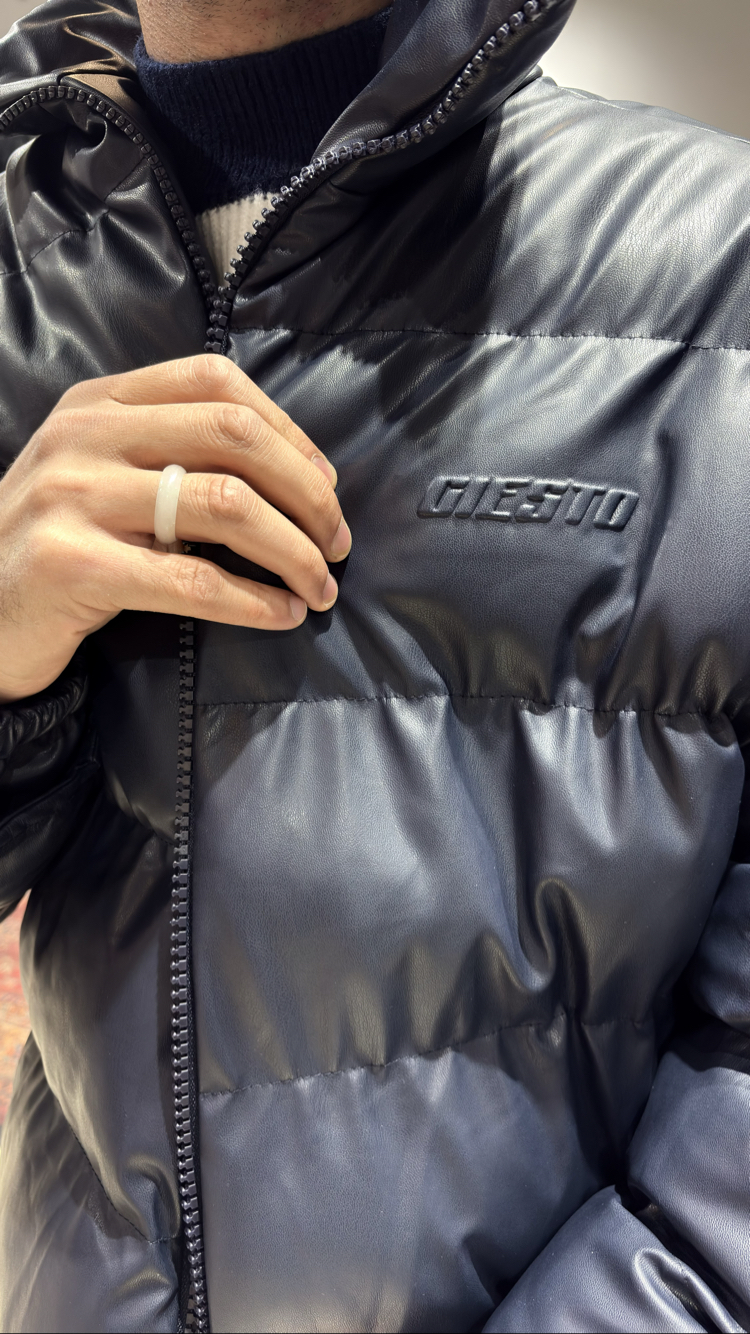 Oversize Kabartma Baskı Detaylı Şişme Deri Mont Lacivert