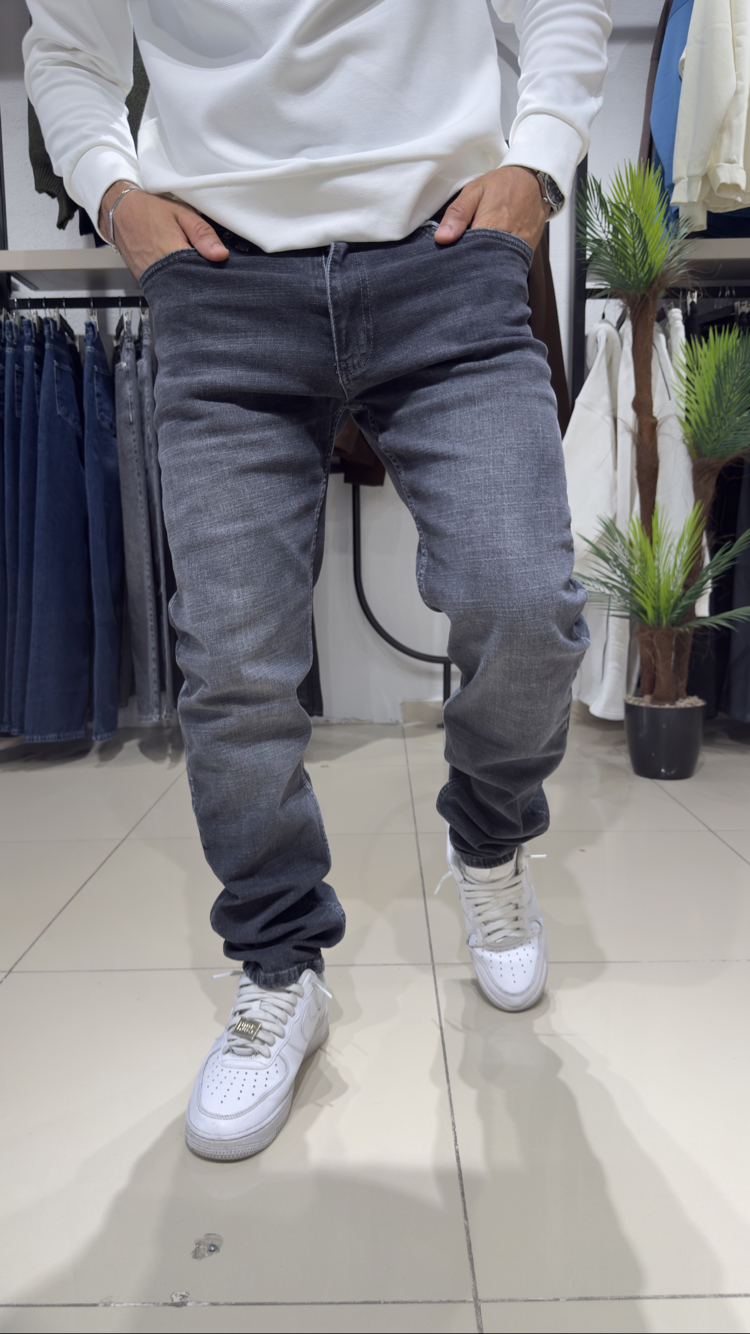 Regular Fit Jean Yıkamalı Siyah