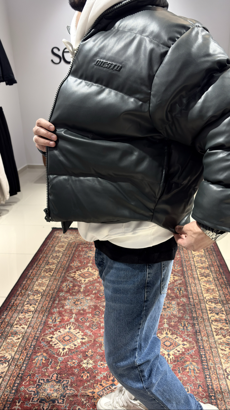 Oversize Kabartma Baskı Detaylı Şişme Deri Mont Petrol Yeşili