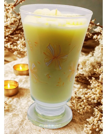Ruhsal Denge İçin El Yapımı Soya Mum – Doğal, Kokulu ve Bardaklı
