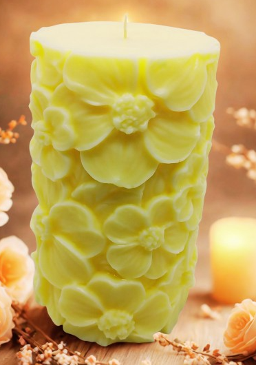 Menekşe Desenli El Yapımı Soya Mum – Doğal, Kokulu ve Ruhsal Arınma İçin