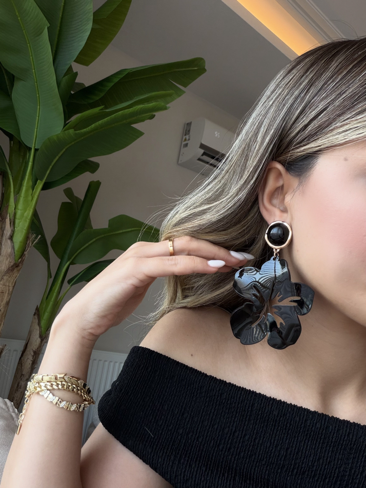 Marka Model Sallantılı Çiçek Küpe