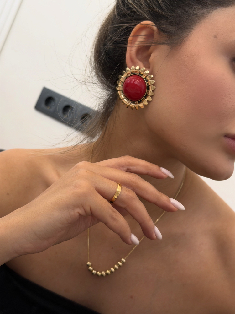 Marka Model Kırmızı Güneş Küpe