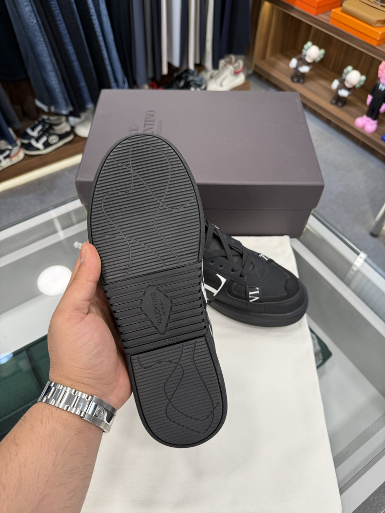 Valentino Garavani VL7N Leather Sneaker in Black