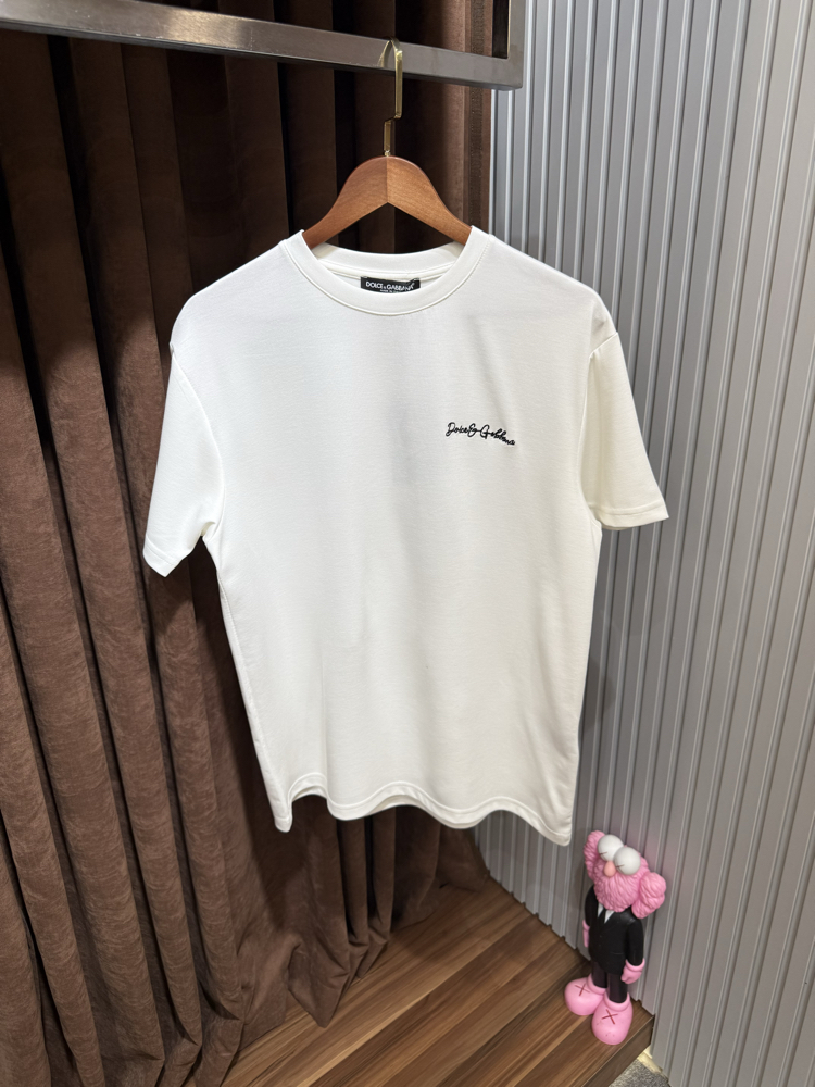 Dolce gabbana nakış detay kırışmaz tshırt 