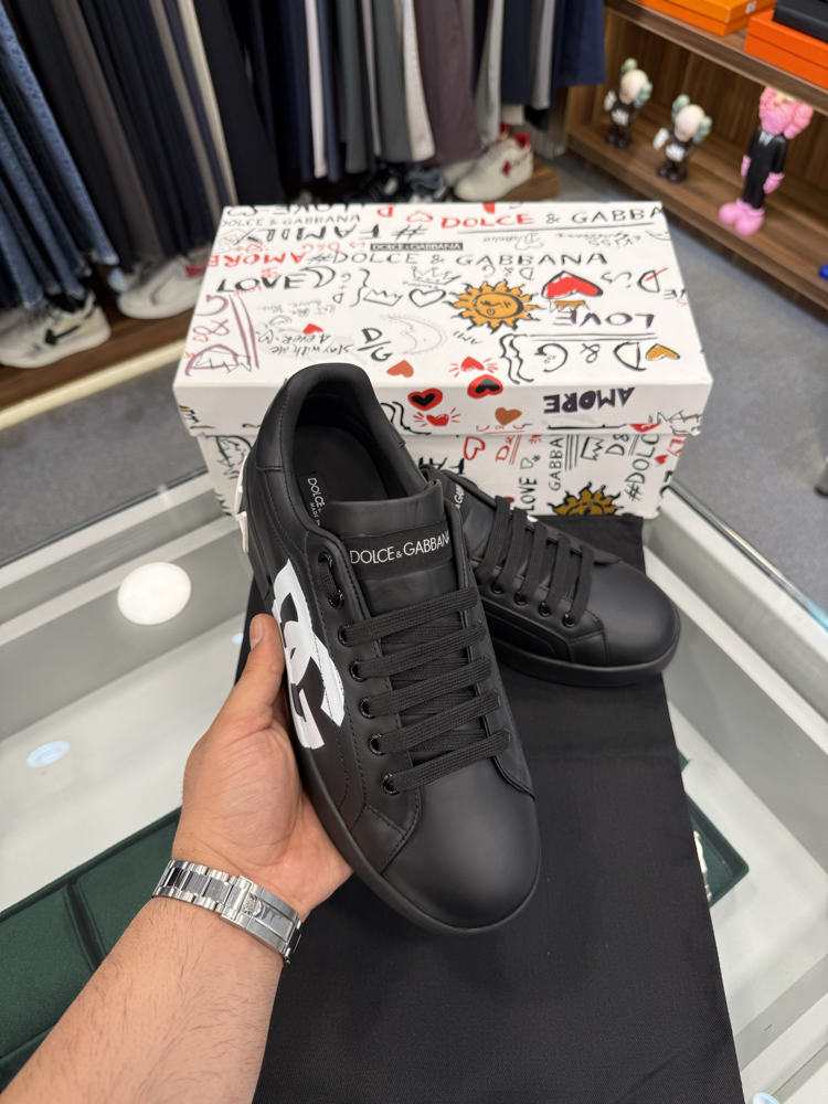 Dolce & Gabbana Portofino Sneaker in Black Leather with DG Logo