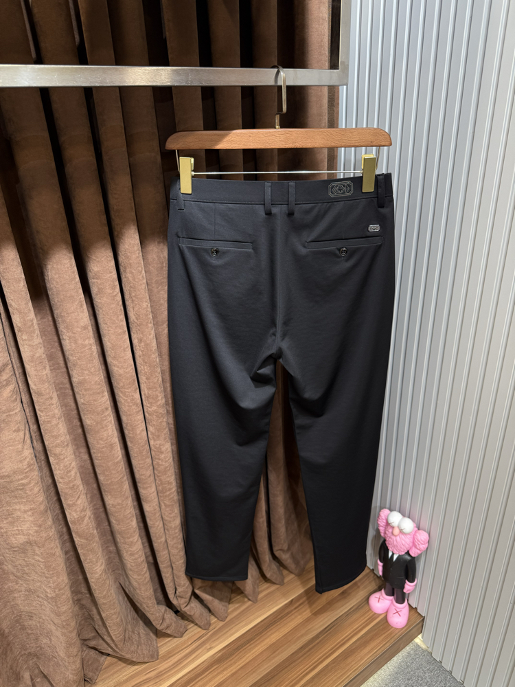 Dior kırışmaz siyah jogger ithal J’1