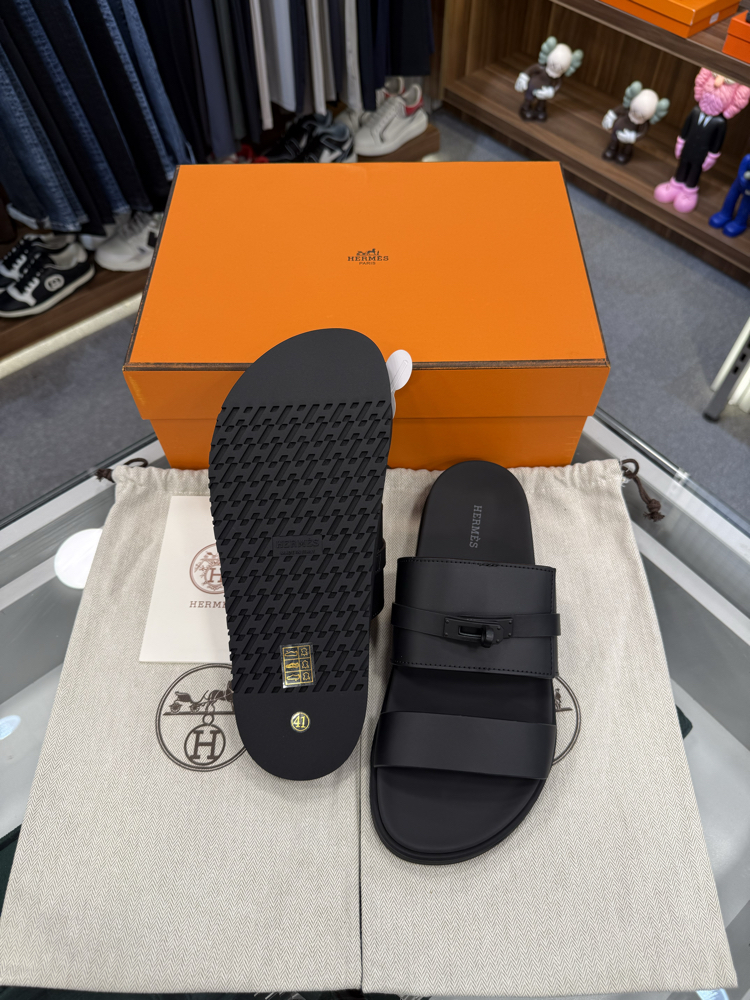 Hermès Jackson Sandal Black (Kelly Buckle)