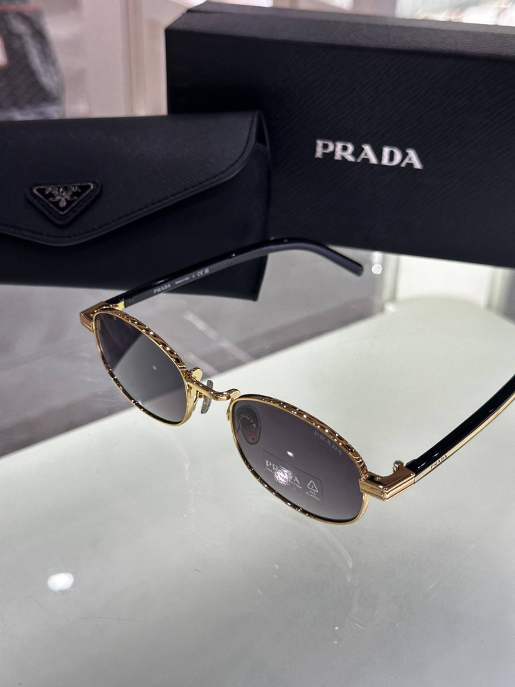 Prada  ( İTHAL )