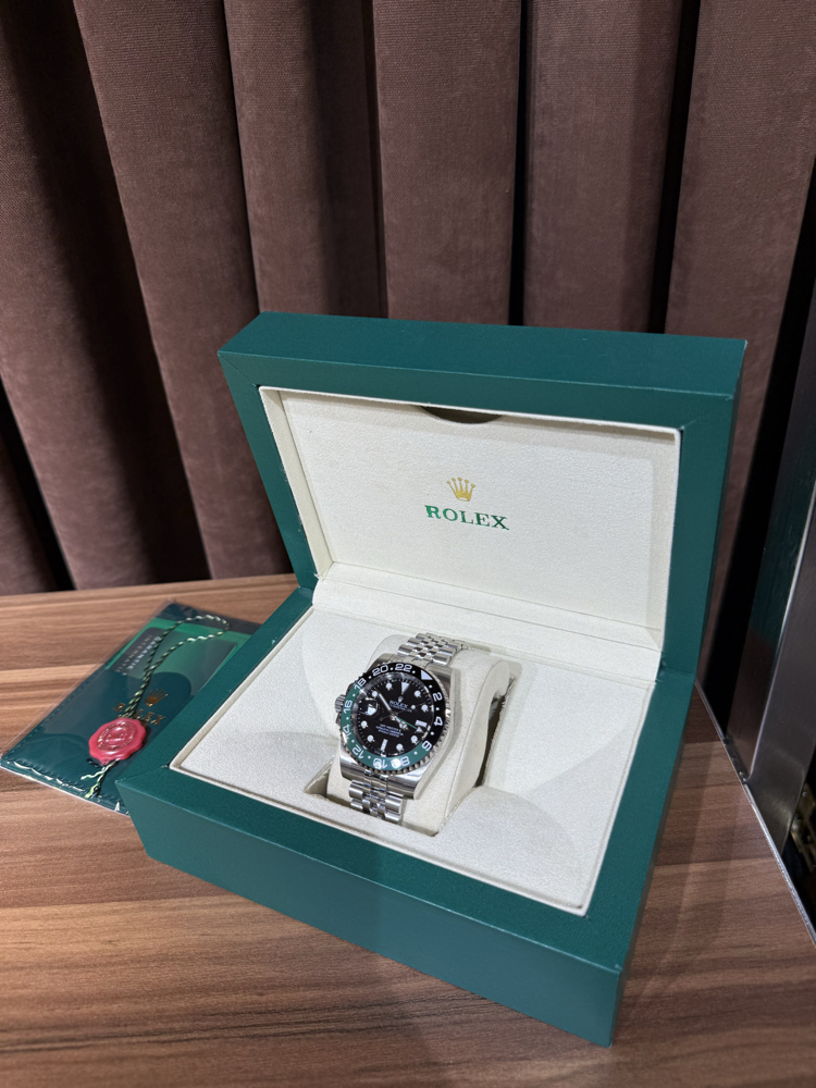 Rolex GMT-Master II 40 mm Black Dial “Sprite”