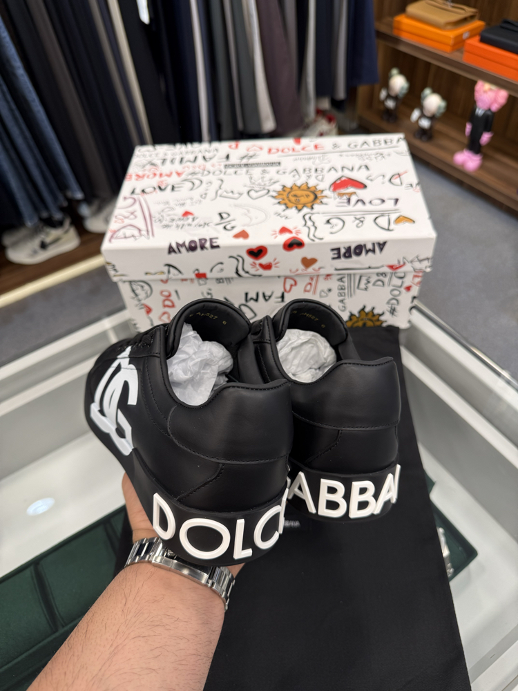 Dolce & Gabbana Portofino Sneaker in Black Leather with DG Logo
