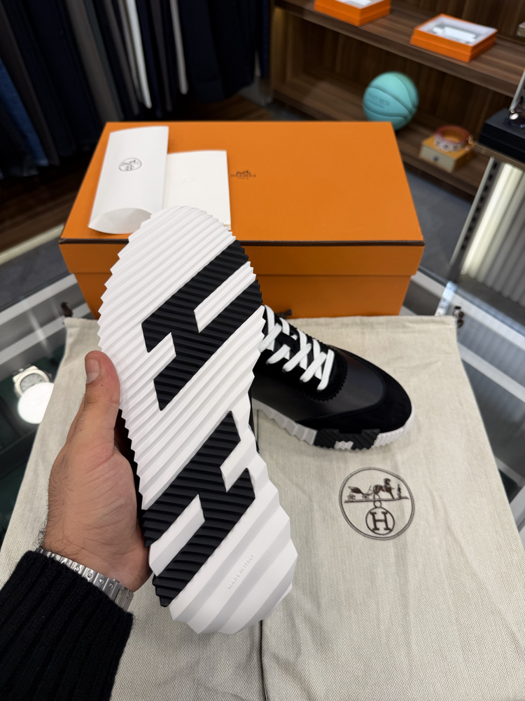 Hermès Bouncing Sneaker