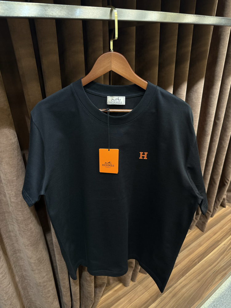 Hermes Mini Logo Detay Tshırt 