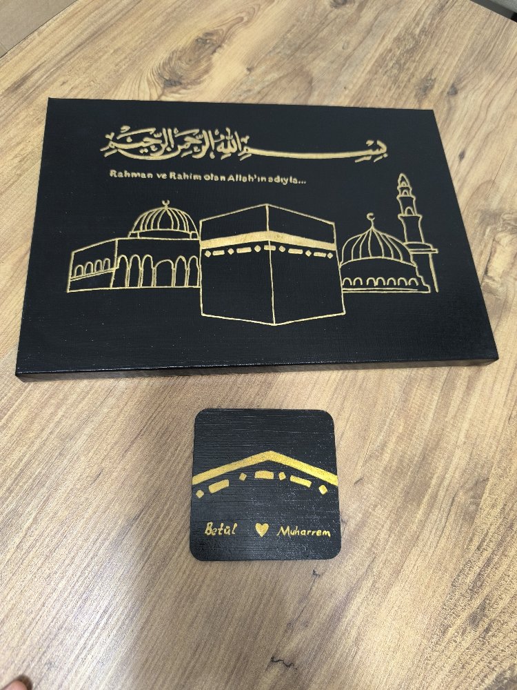 Üç Mescid Tablosu ve Hediyesi