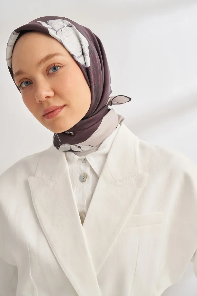 ARMANDA - 4333 Plumeria Desen Twill İpek Eşarp - Füme