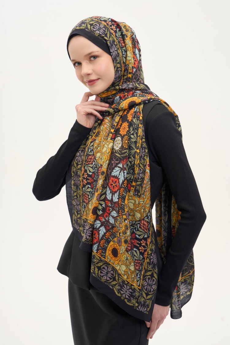 SİLK HOME - Urban Hours Floral Motif Desen Siyah Mayda Şal 190x70