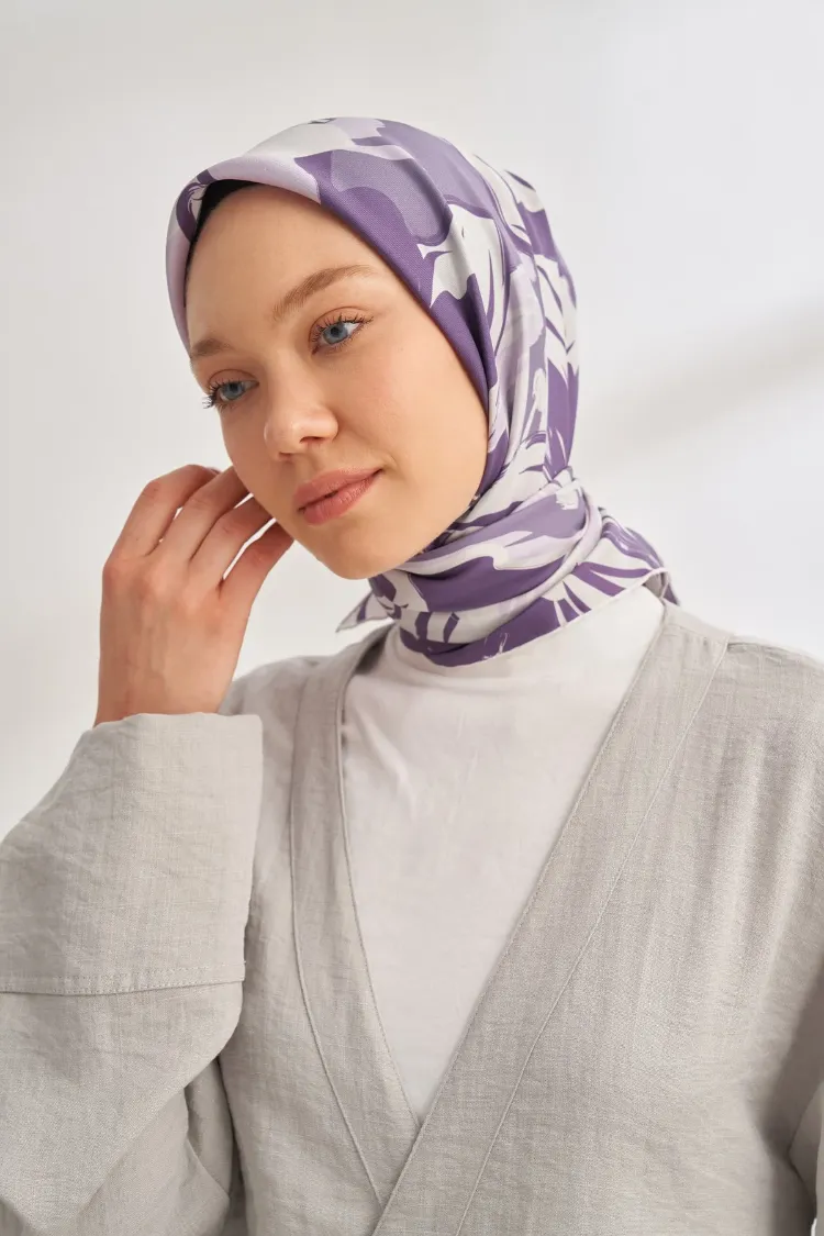 ARMANDA - 4351 Dahlia Desen Twill İpek Eşarp - Mürdüm