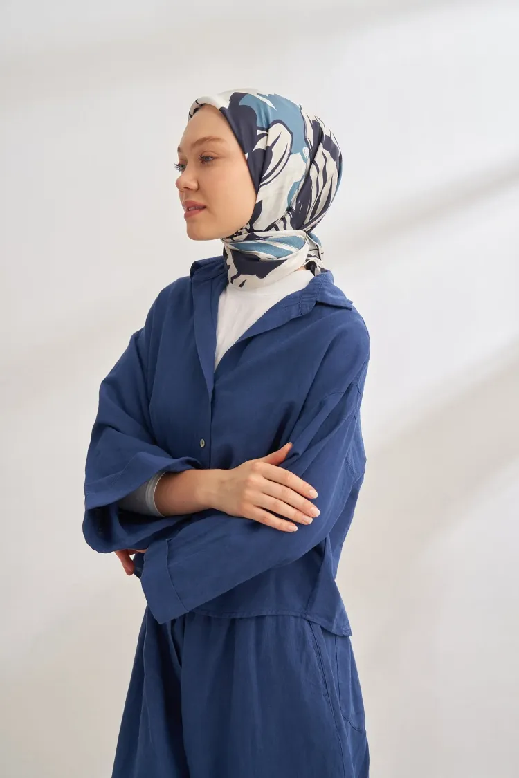 ARMANDA - 4351 Dahlia Desen Twill İpek Eşarp - Lacivert