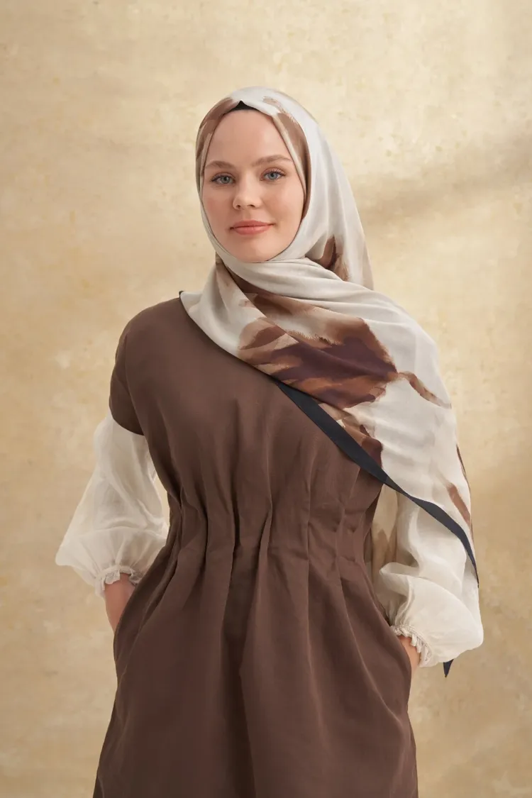 ARMANDA- 3381 İpek Modal Darcy Desen Şal - Siyah Bej