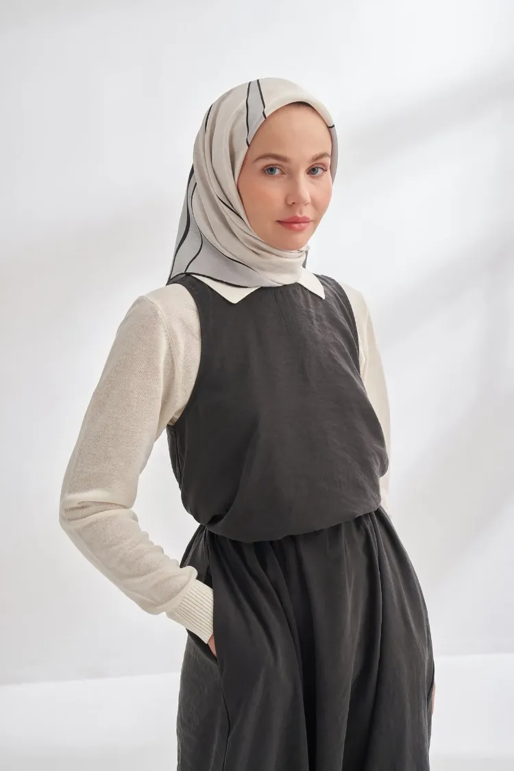 ARMANDA - 4355 İnaya Desen Twill İpek Eşarp - Gri