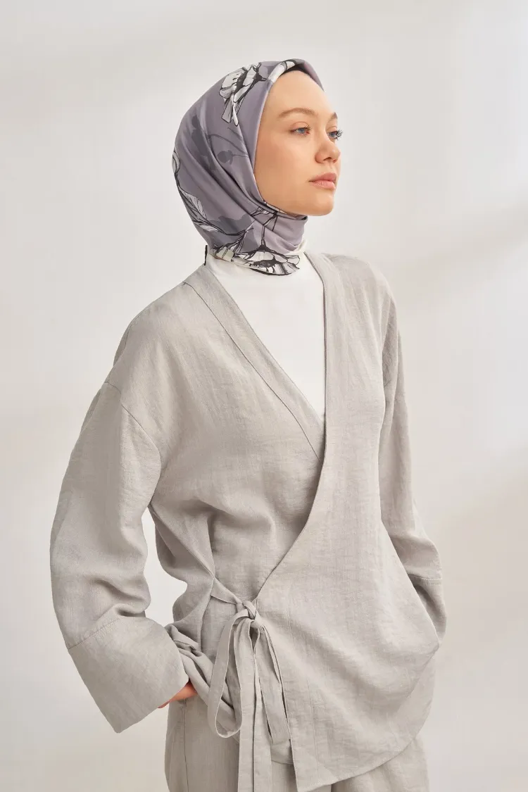 ARMANDA - 4333 Plumeria Desen Twill İpek Eşarp - Gri