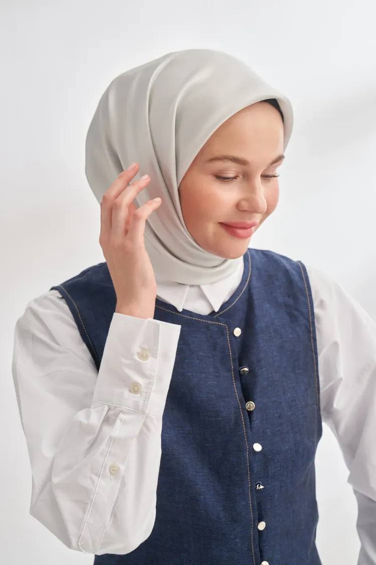 ARMANDA - 4400 Premium Twill İpek Eşarp - Gümüş