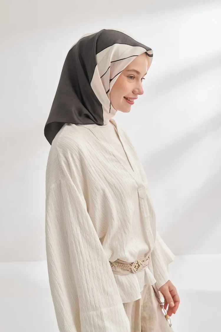 ARMANDA - 4355 İnaya Desen Twill İpek Eşarp - Bej-Füme