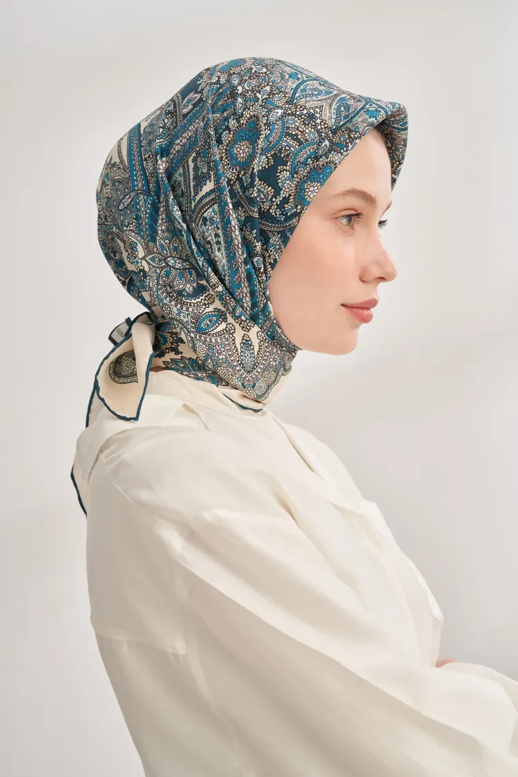 ARMANDA - 4352 Anesha Desen Twill İpek Eşarp - Petrol Yeşili