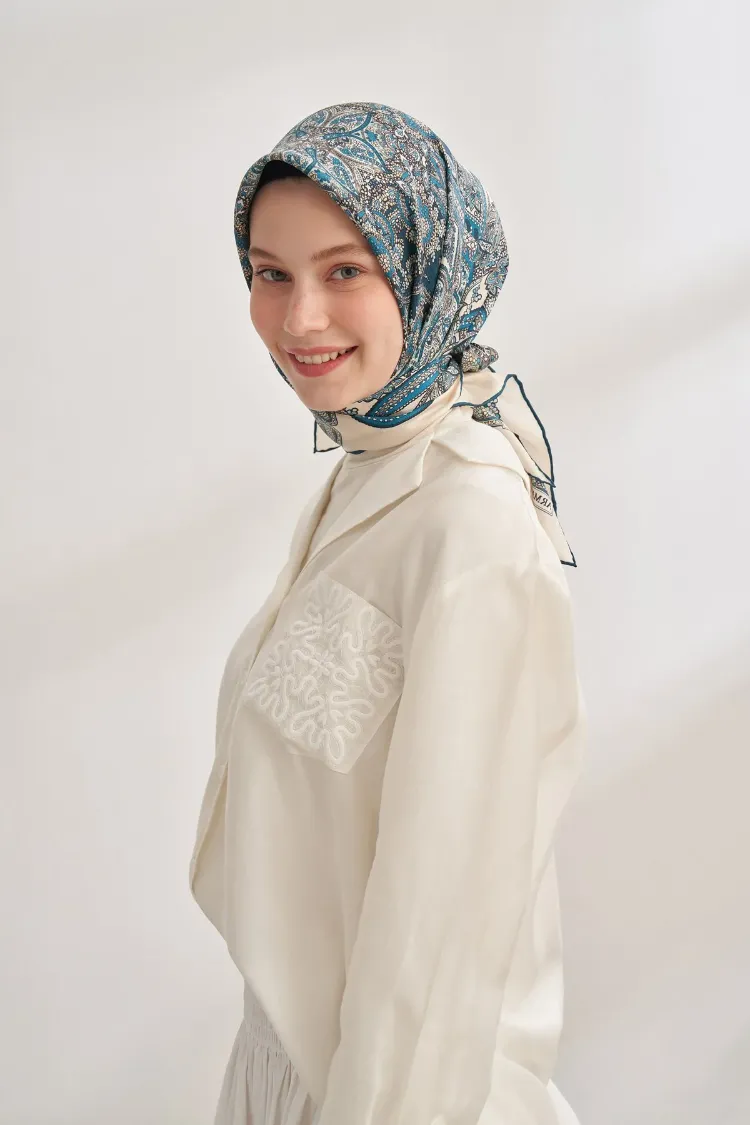 ARMANDA - 4352 Anesha Desen Twill İpek Eşarp - Petrol Yeşili