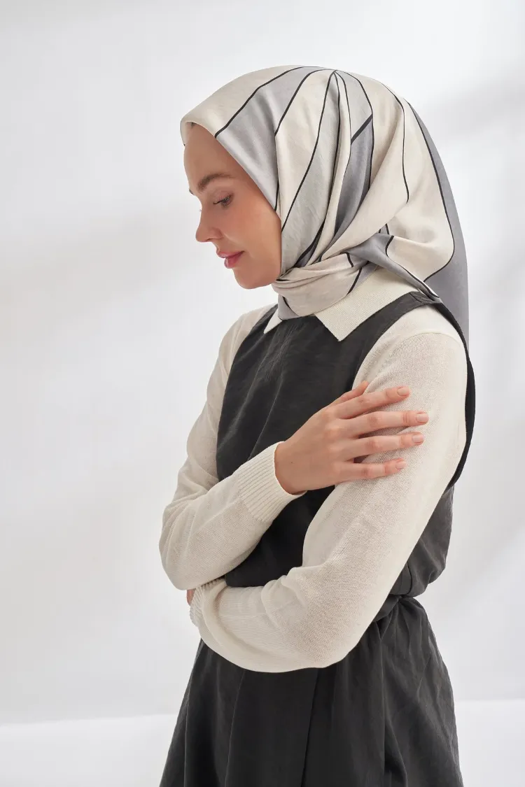 ARMANDA - 4355 İnaya Desen Twill İpek Eşarp - Gri