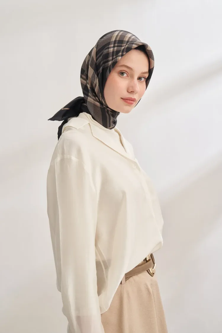 ARMANDA - 4358 Naya Desen Twill İpek Eşarp - Siyah