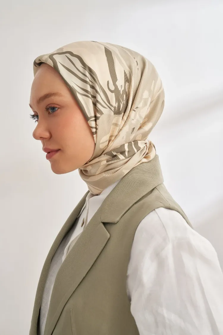 ARMANDA - 4351 Dahlia Desen Twill İpek Eşarp - Çağla Yeşili