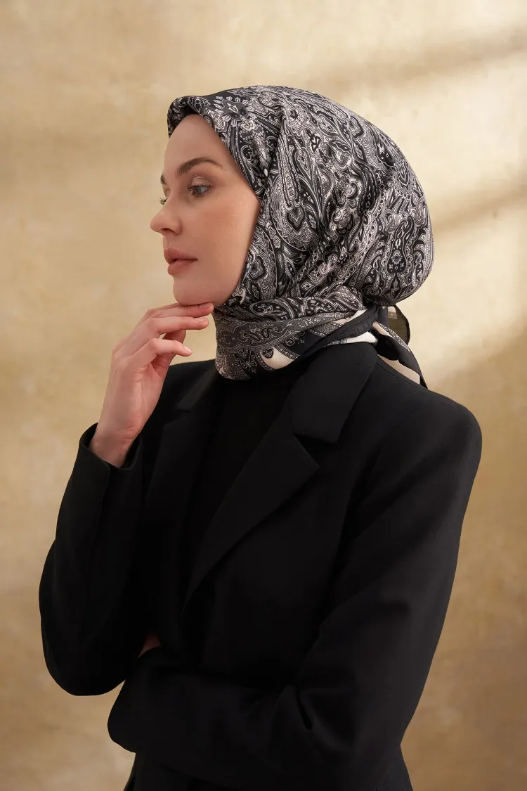 ARMANDA - 3152 Jardın Desen Eşarp - Siyah Gri