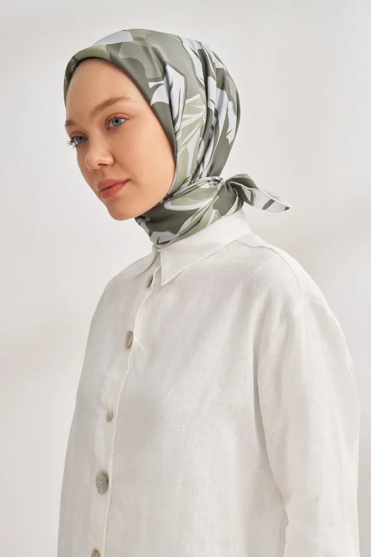 ARMANDA - 4351 Dahlia Desen Twill İpek Eşarp - Haki