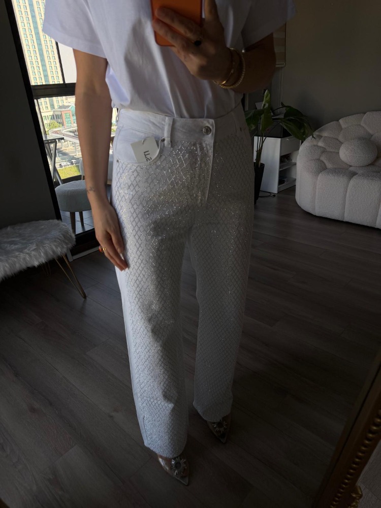 Full Taşlı Beyaz Jean 