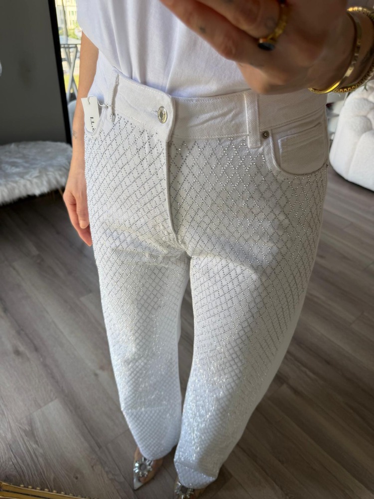 Full Taşlı Beyaz Jean 