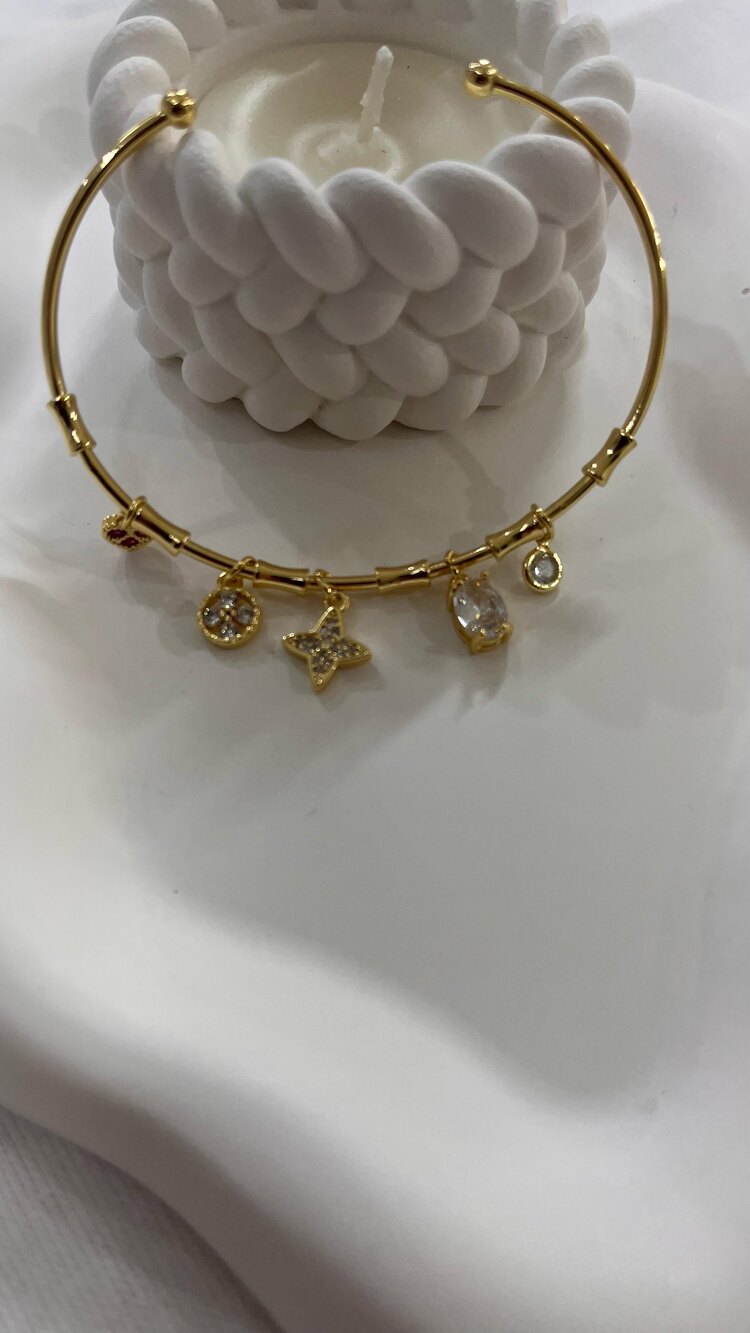 Gold Kendinden Charmlı Bileklik