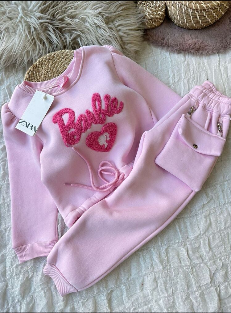 BARBİE PREMİUM TAKIM