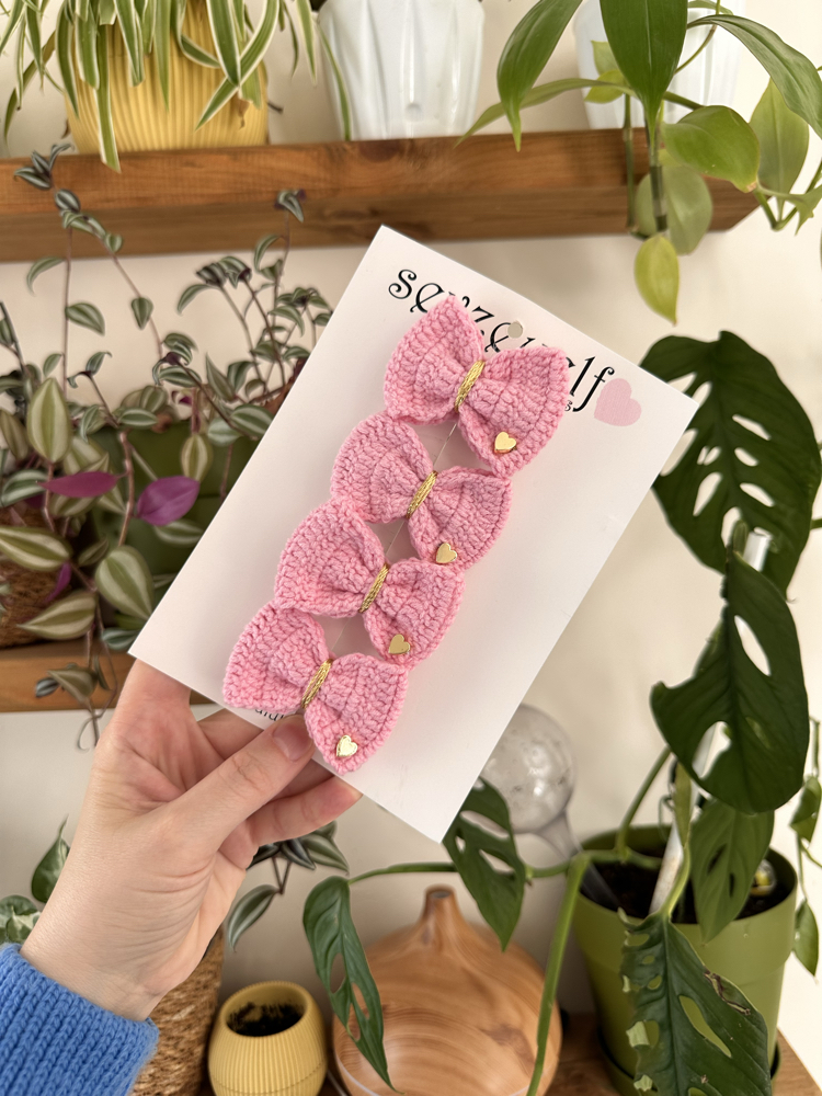 Pembe fiyonk kalp detaylı