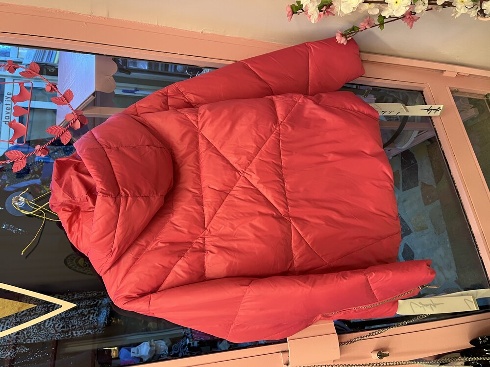 İthal pembe kurdele detaylı şişme mont