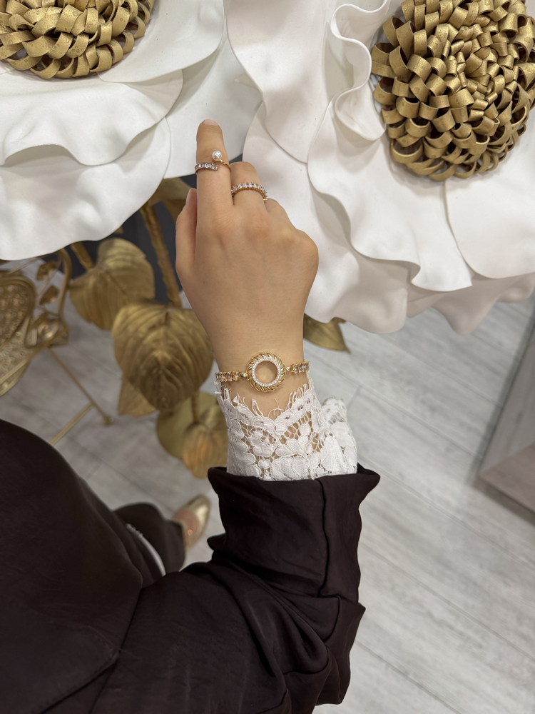 ZİRKON ÇERÇEVELİ BİLEKLİK GÜNEŞ MODEL ✨