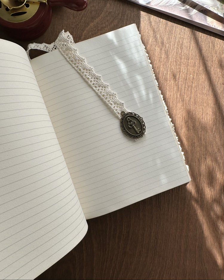 El Yapımı Vintage Nakışlı Defter – A5 / 100gr / 384 Sayfa – Çizgili 
