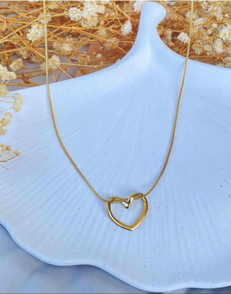 Kalp düğüm kolye gold