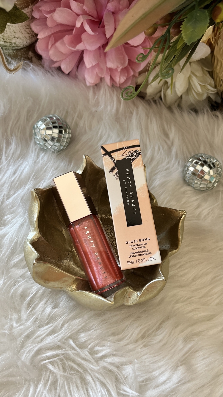 FENTY BEAUTY LIPGLOSS