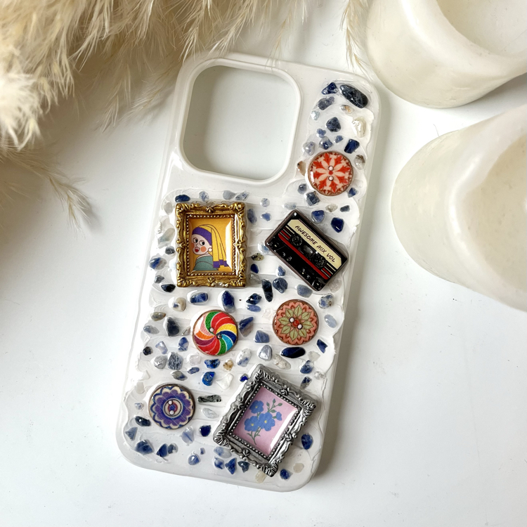 Iphone 14 Pro Retro Creamy Case