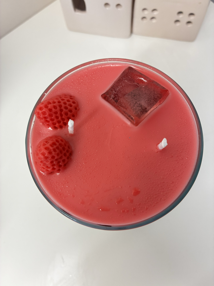 Çilekli matcha mum