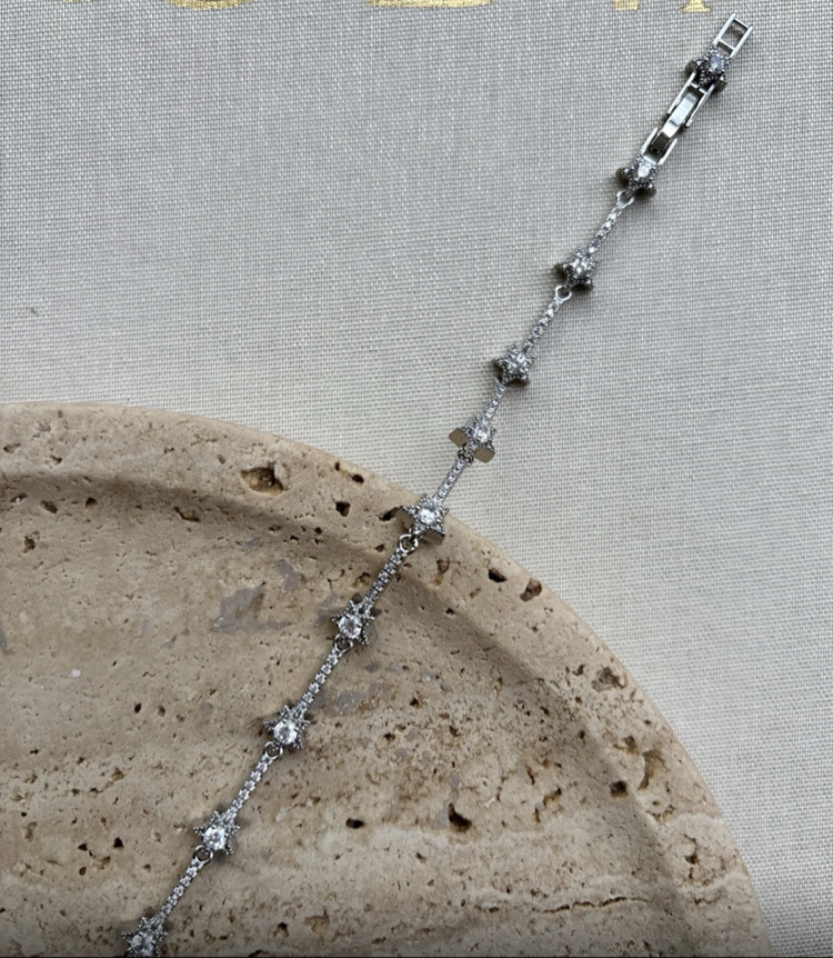Zirkon Taşlı Yıldız Silver Bileklik