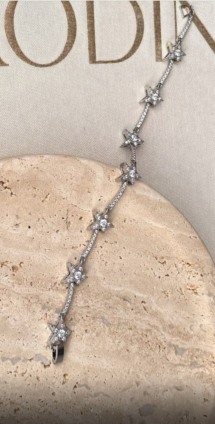 Zirkon Taşlı Yıldız Detaylı Silver Bileklik