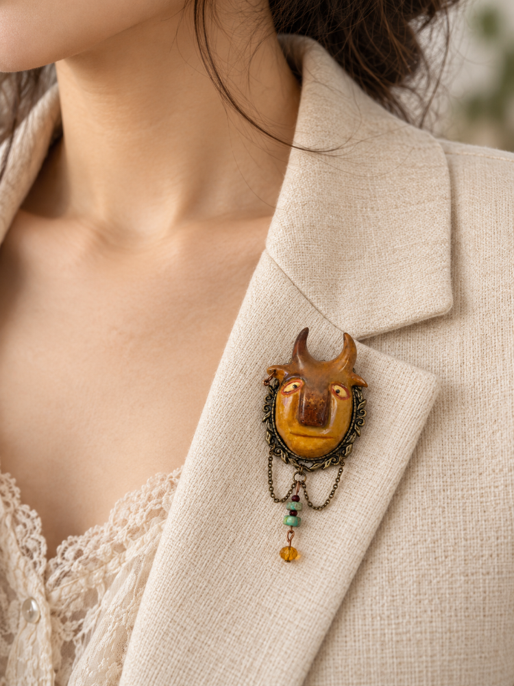 Tavrooz Div Pin Badge