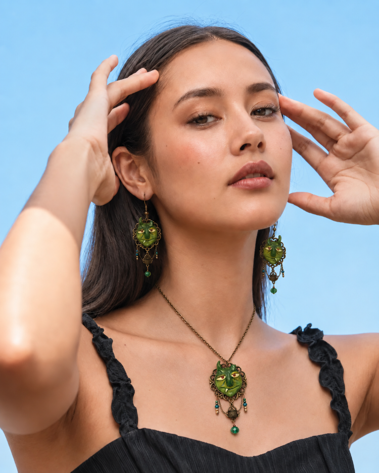 Verdamooz Div Necklace